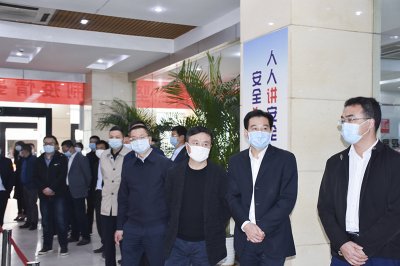 內江市市中區黨政代表團赴川威連界基地開展投資促進活動